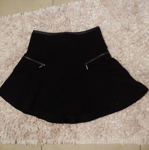 Black stoosh skirt